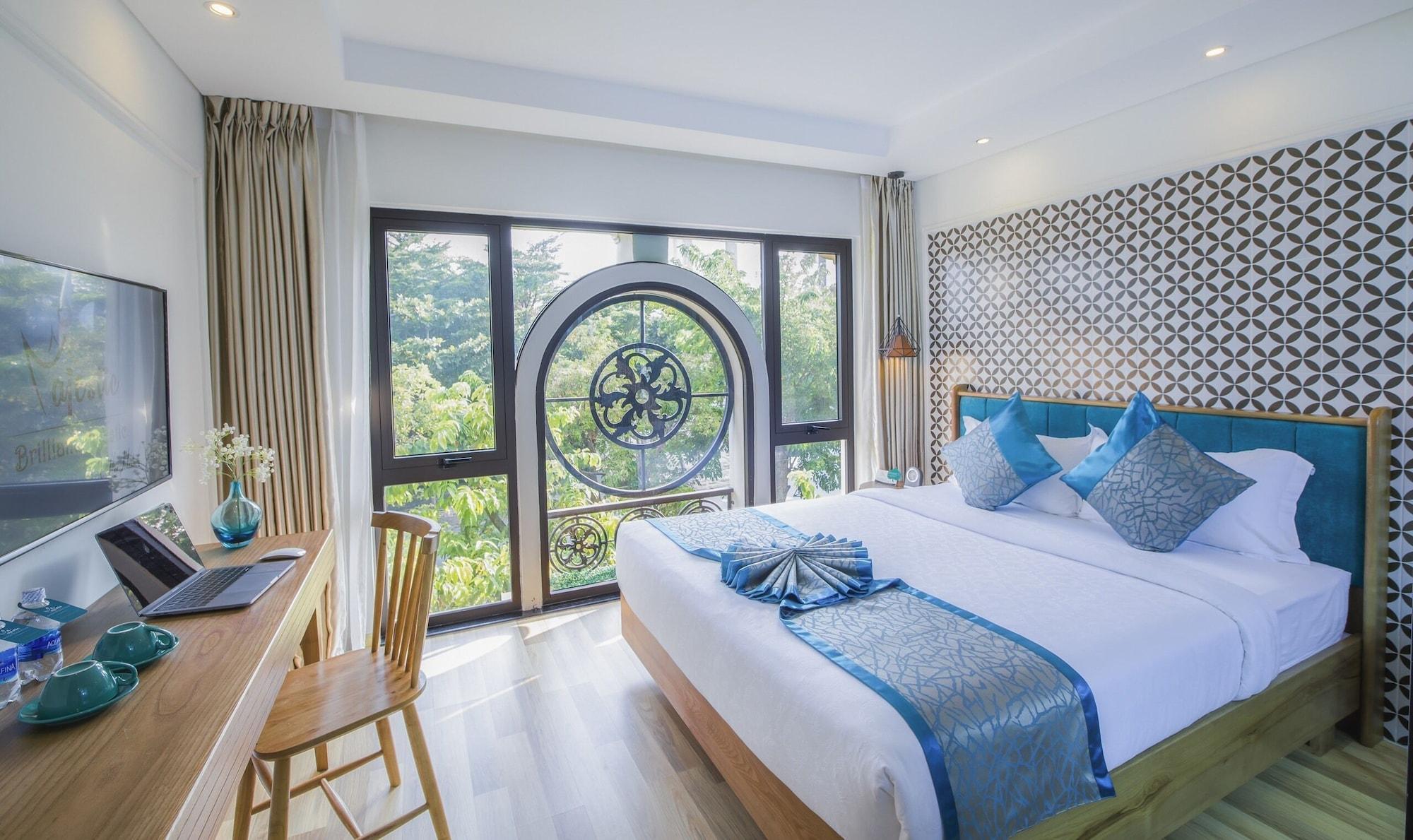 Capital O 781 Brilliant Majestic Hotel Da Nang Esterno foto
