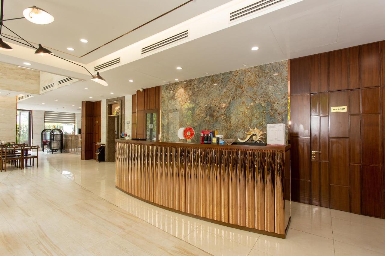 Capital O 781 Brilliant Majestic Hotel Da Nang Esterno foto