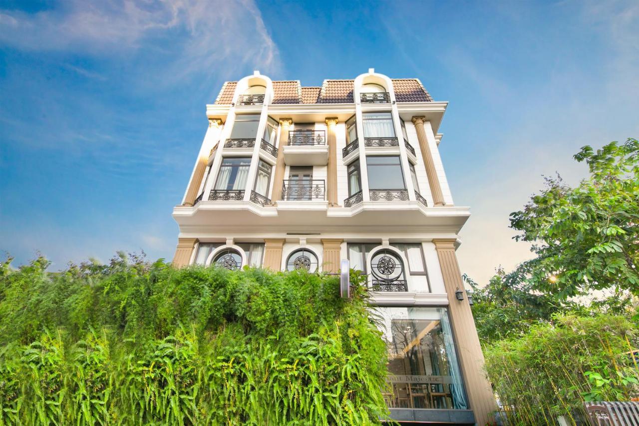 Capital O 781 Brilliant Majestic Hotel Da Nang Esterno foto